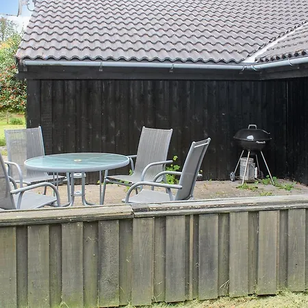Three-bedroom Holiday In *